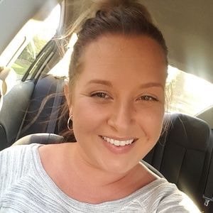 Meet your Posher, Kendra